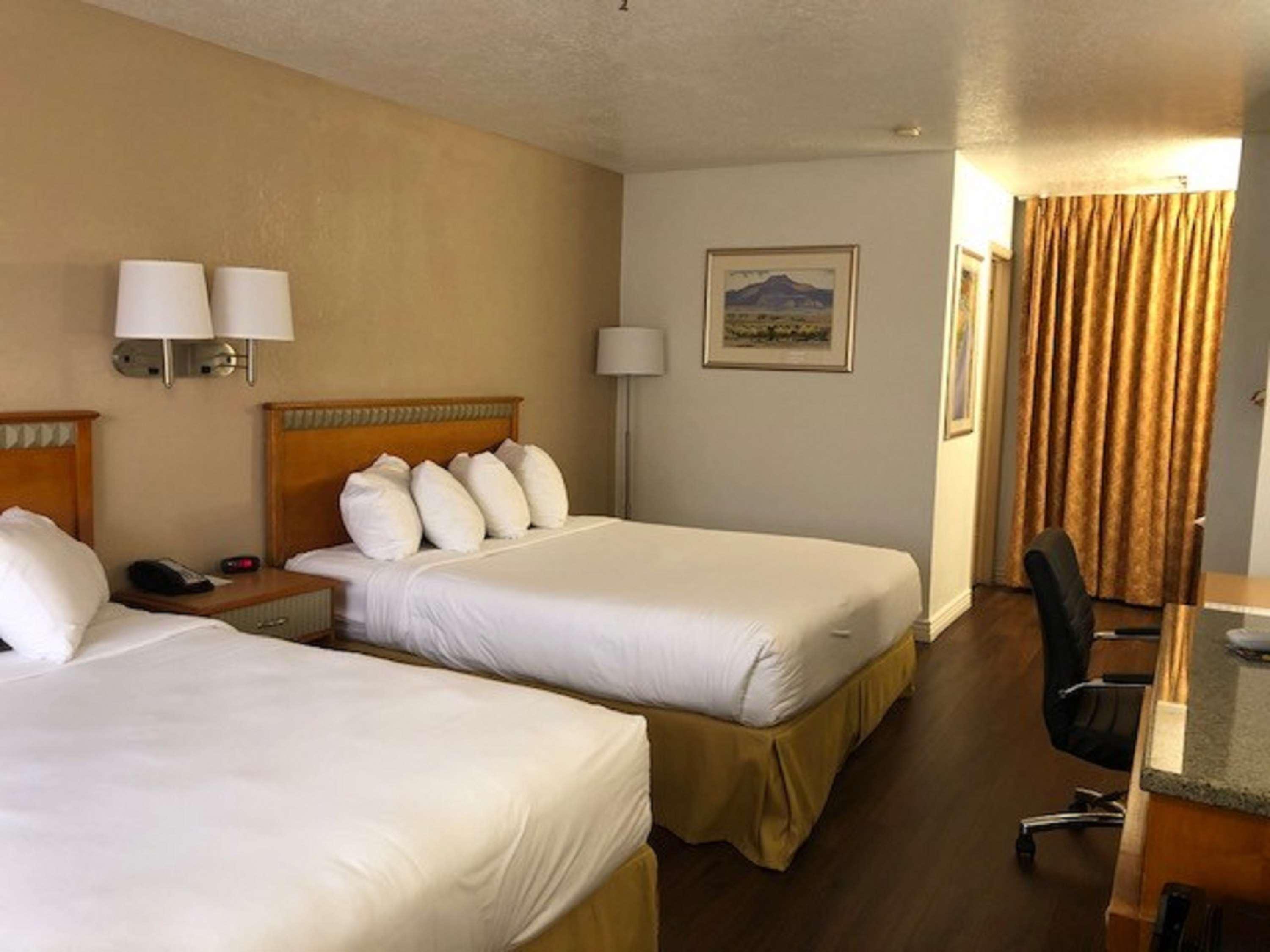 Surestay Plus Hotel By Best Western Albuquerque I-40 Eubank Buitenkant foto
